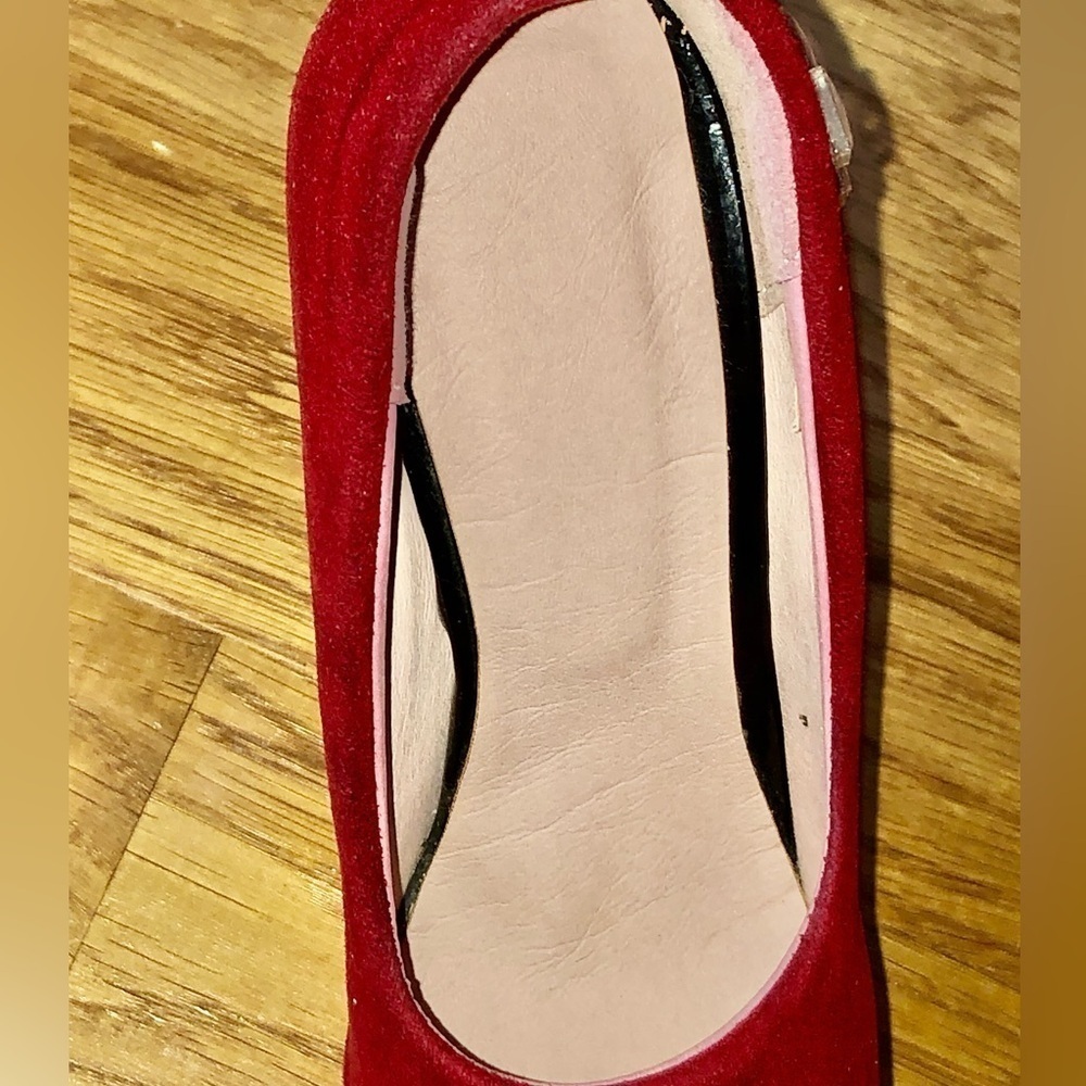 Jinpin Red Heels Size  32 - Picture 6 of 6